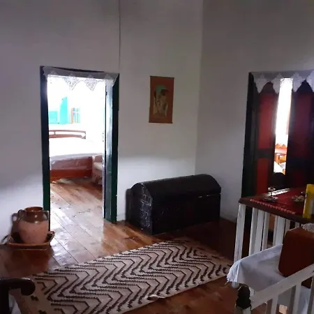 בית הארחה Traditional