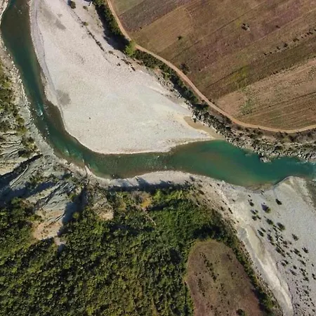 Traditional * Përmet